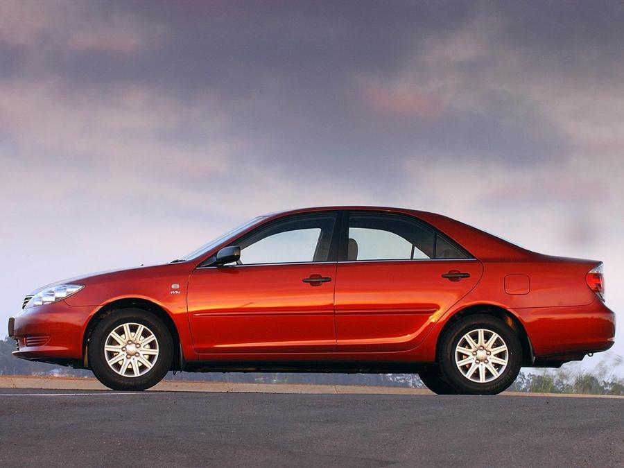  Toyota Camry 2004 года  (ZA) (фото 15 из 18)